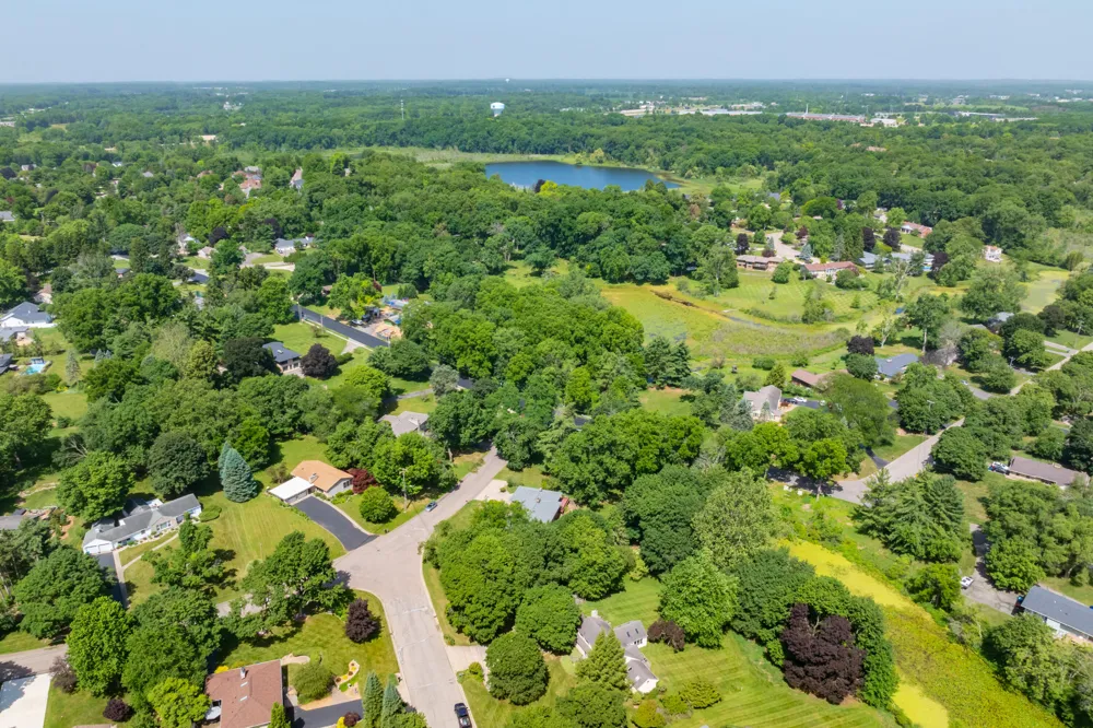 5017 Merryview Drive Portage City, MI 49024