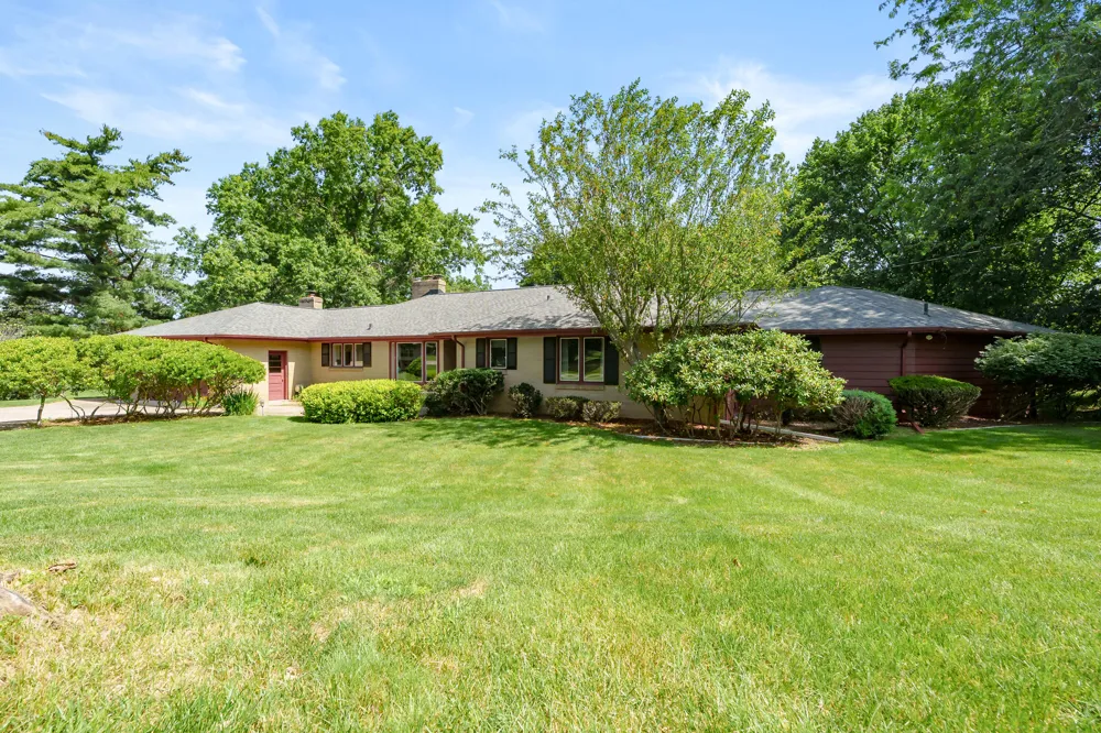 5017 Merryview Drive Portage City, MI 49024
