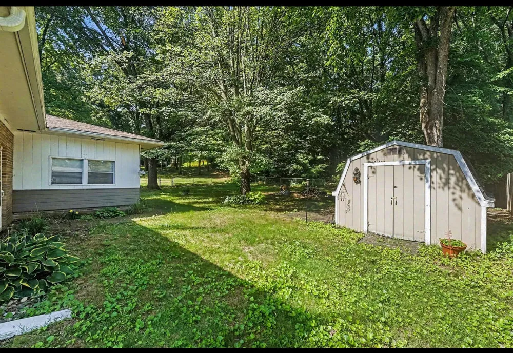 7114 Kay Drive Eureka Township, MI 48838