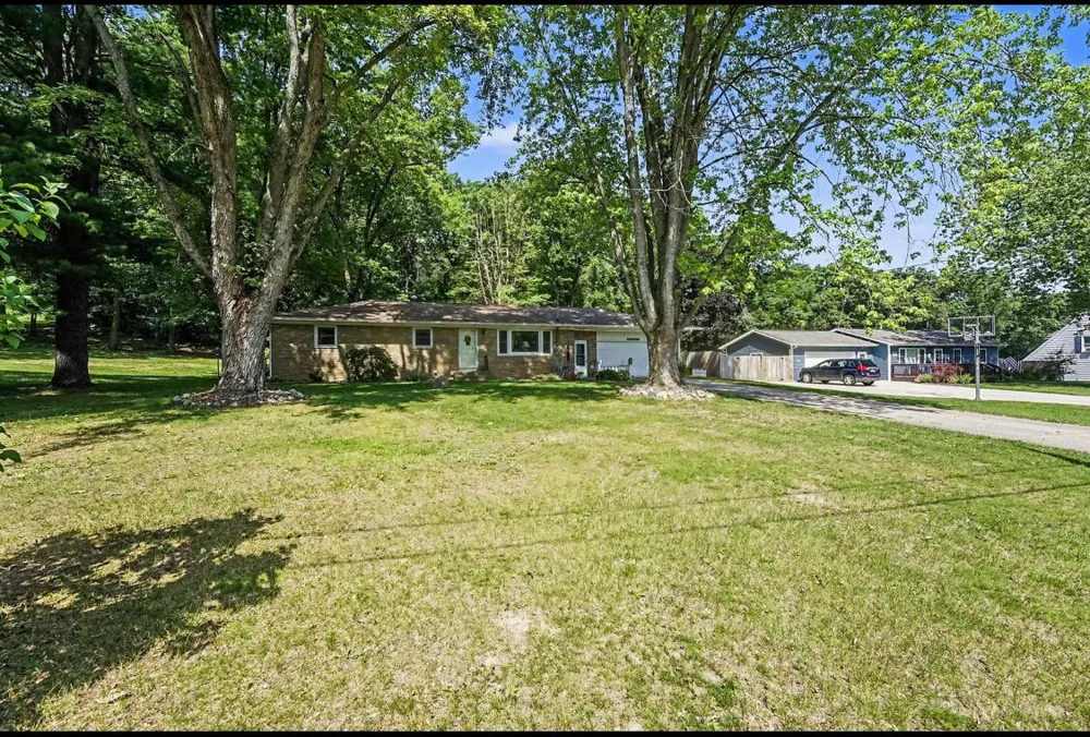 7114 Kay Drive Eureka Township, MI 48838