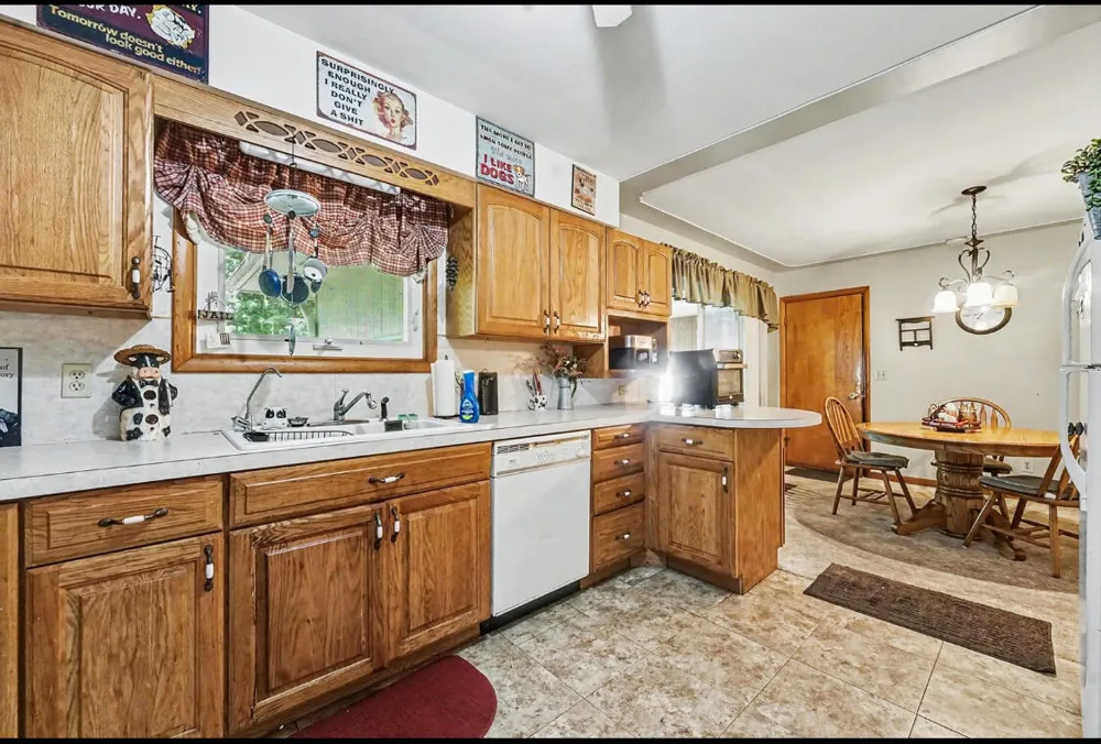 7114 Kay Drive Eureka Township, MI 48838