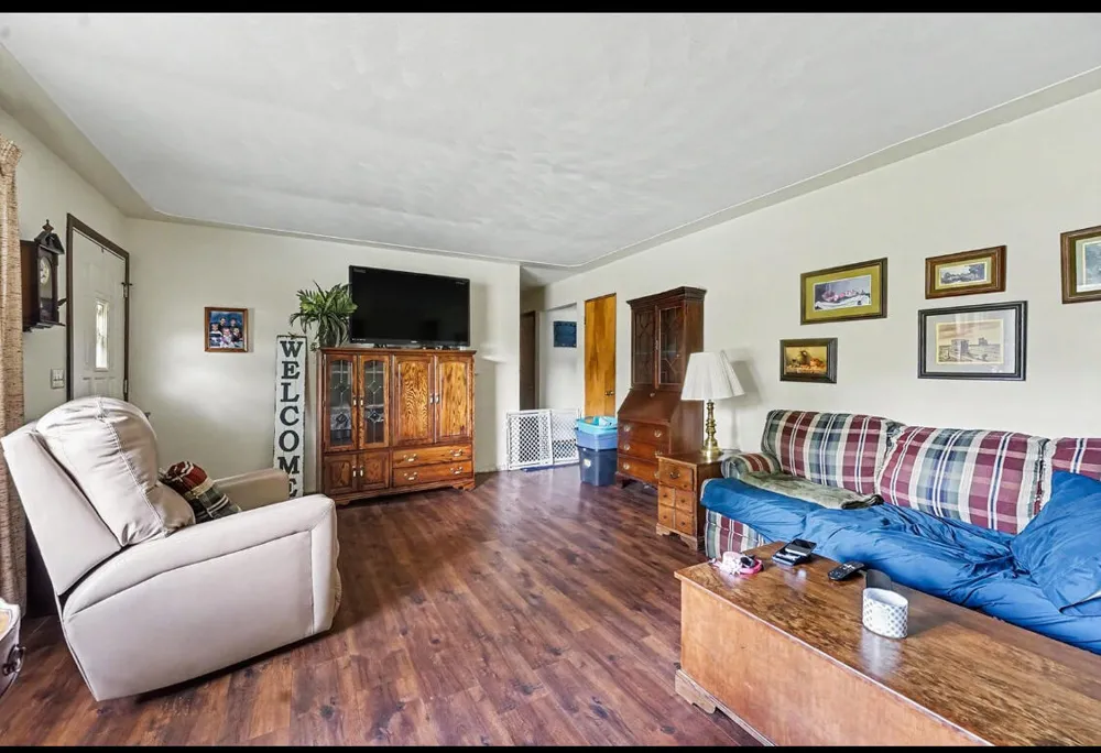 7114 Kay Drive Eureka Township, MI 48838