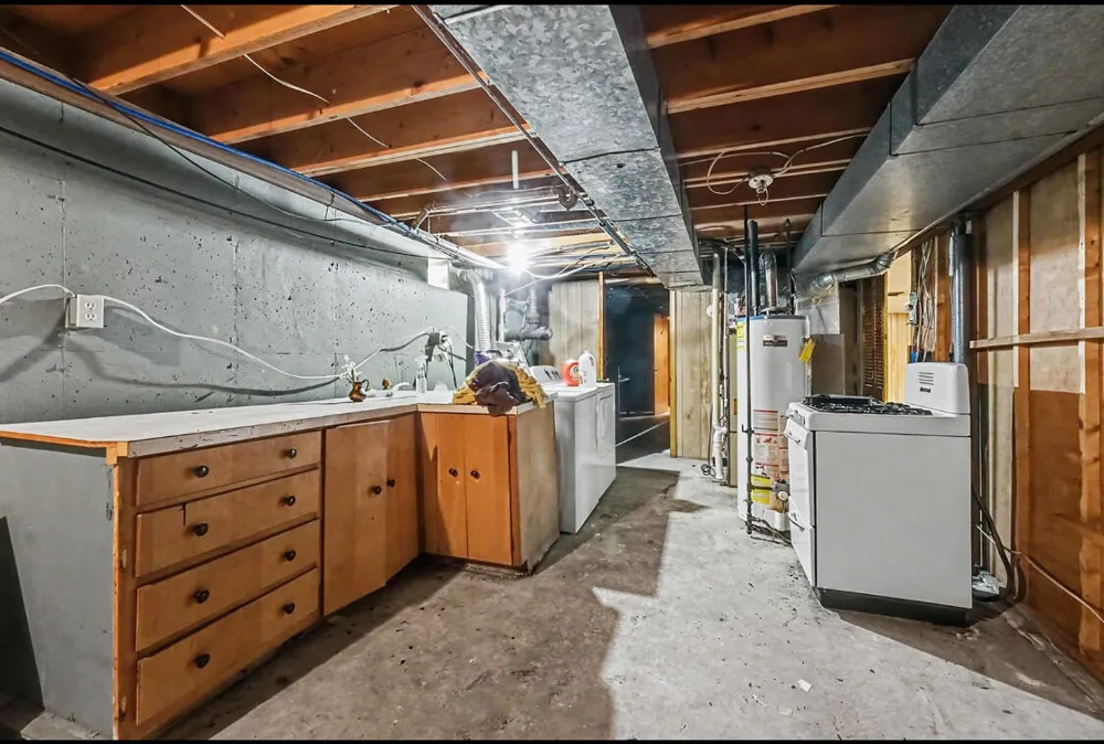 7114 Kay Drive Eureka Township, MI 48838