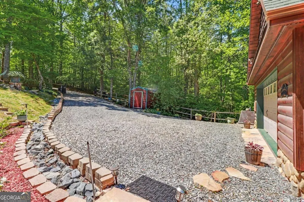 710 Ensley RD Epworth, GA 30541
