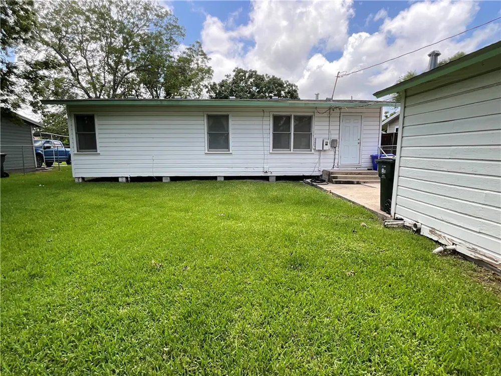 1202 Zarsky Drive Corpus Christi, TX 78412