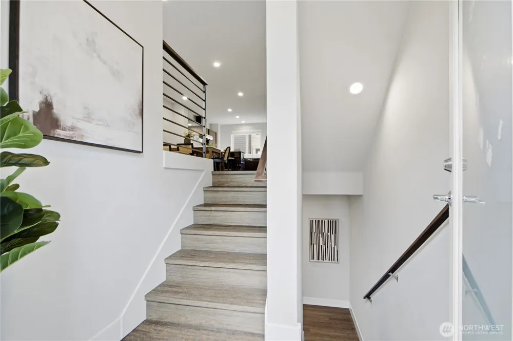 522 Glacier Walk SE Sammamish, WA 98074