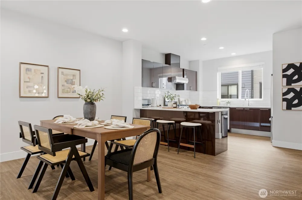 522 Glacier Walk SE Sammamish, WA 98074