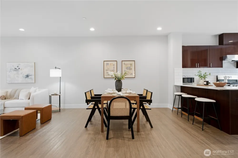 522 Glacier Walk SE Sammamish, WA 98074