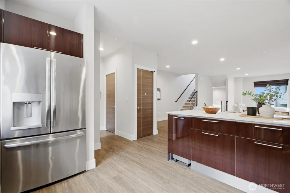 522 Glacier Walk SE Sammamish, WA 98074