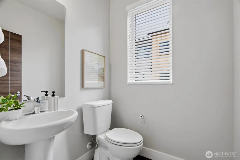 522 Glacier Walk SE Sammamish, WA 98074