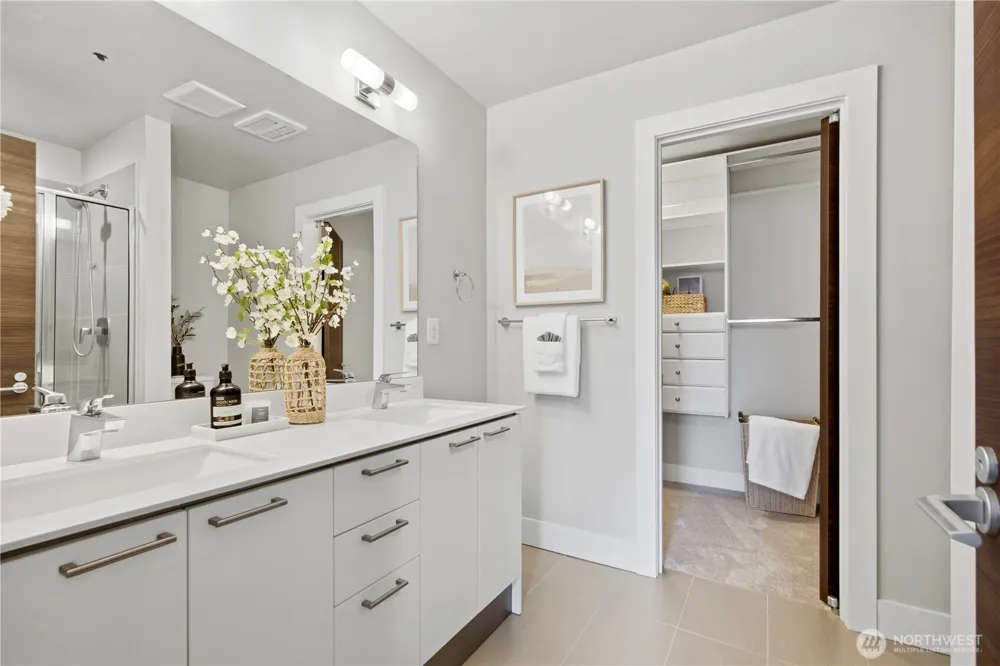 522 Glacier Walk SE Sammamish, WA 98074