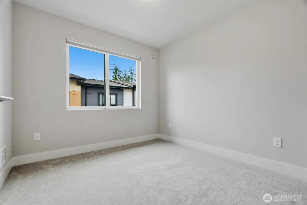522 Glacier Walk SE Sammamish, WA 98074