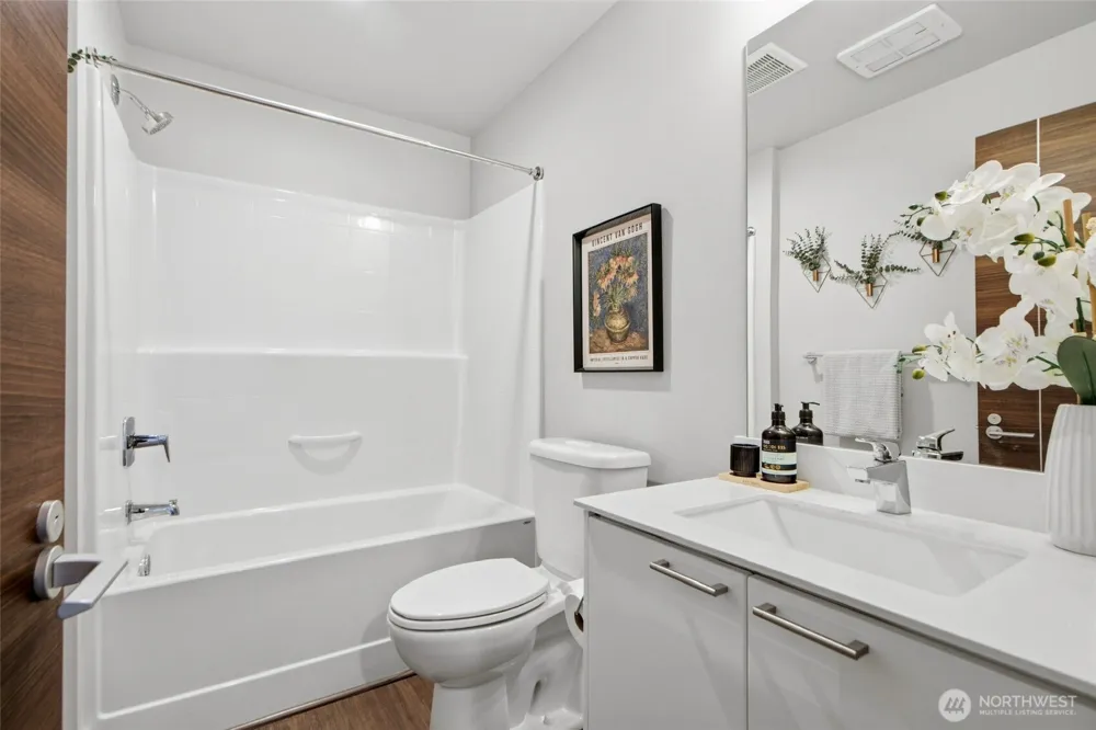 522 Glacier Walk SE Sammamish, WA 98074