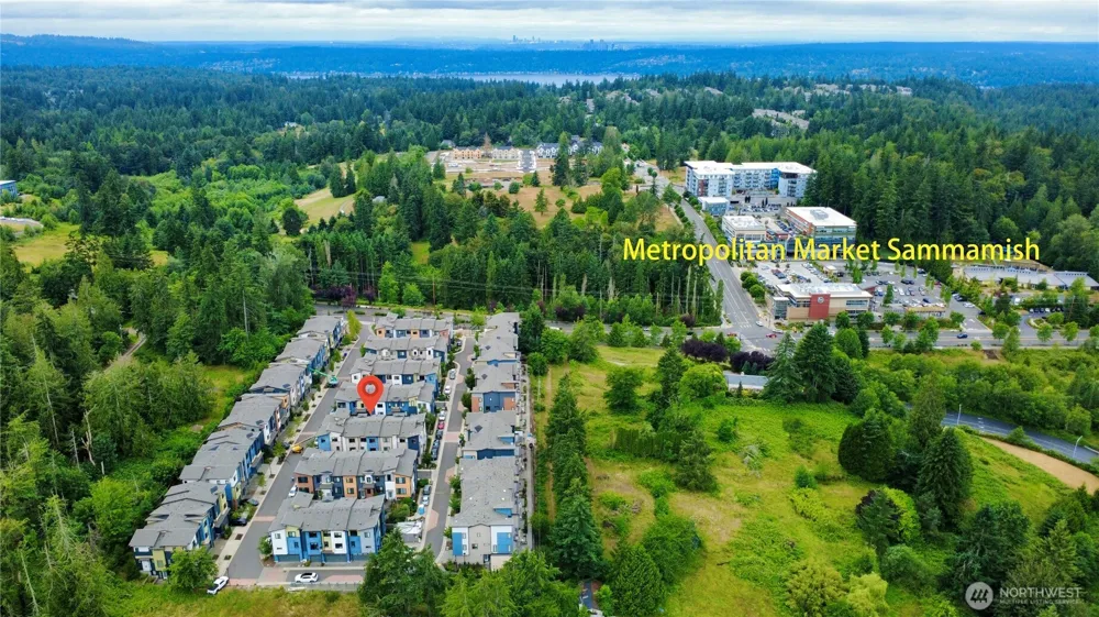 522 Glacier Walk SE Sammamish, WA 98074