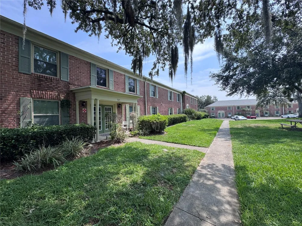 525 GEORGETOWN DRIVE #F Casselberry, FL 32707