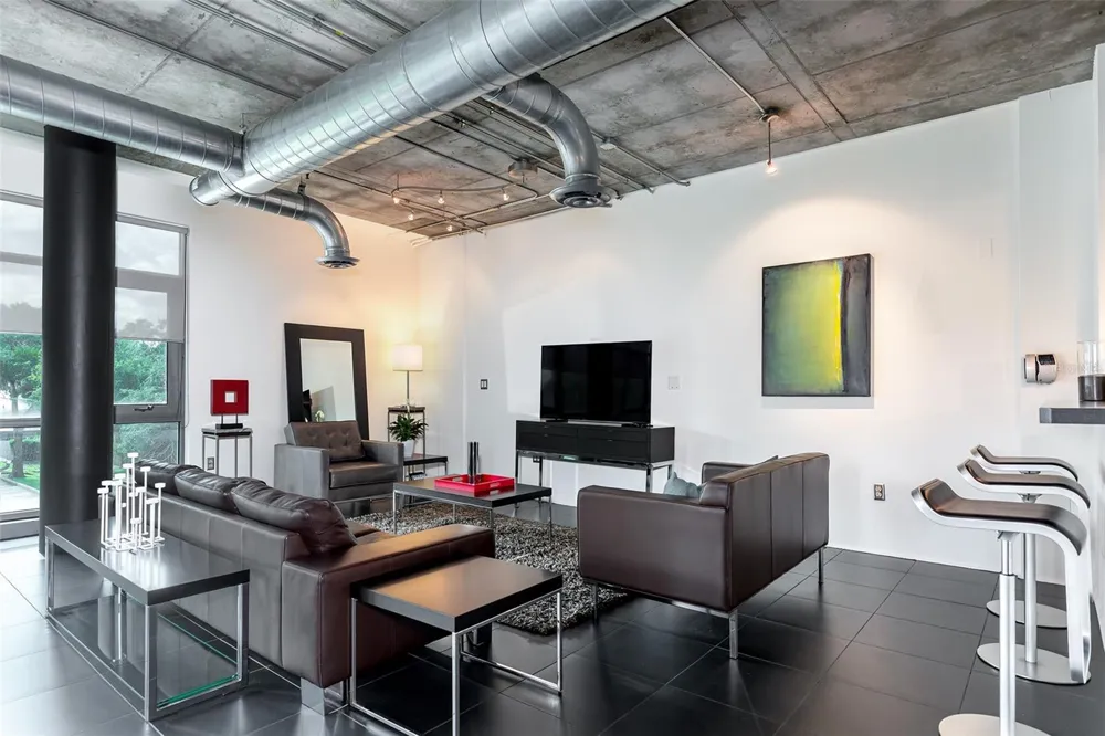 10 SUMMERLIN AVENUE #14 Orlando, FL 32801
