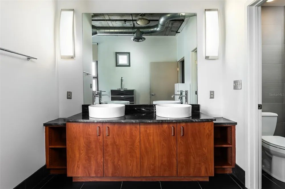 10 SUMMERLIN AVENUE #14 Orlando, FL 32801