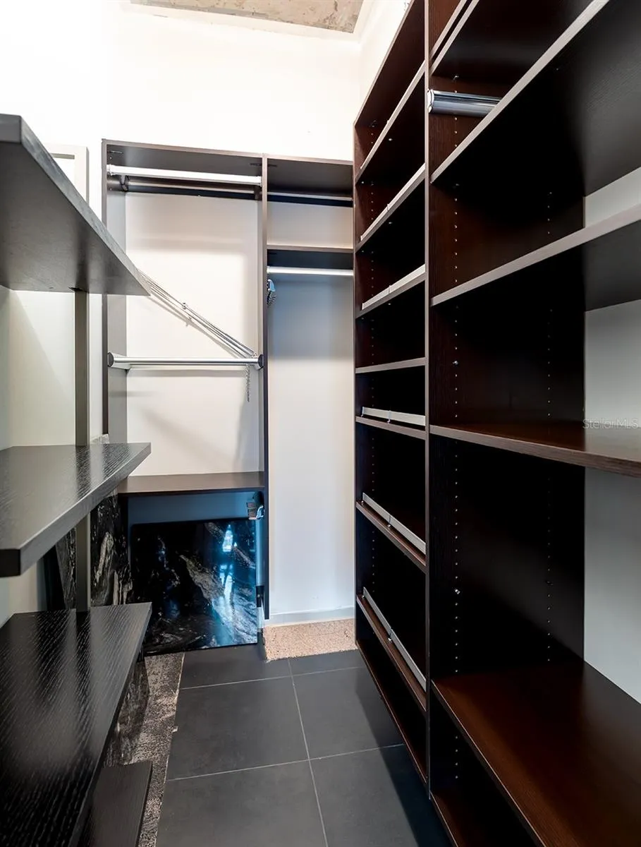 10 SUMMERLIN AVENUE #14 Orlando, FL 32801