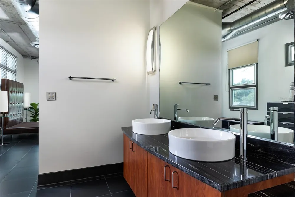10 SUMMERLIN AVENUE #14 Orlando, FL 32801