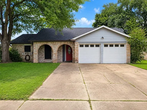 505 E Lambuth Lane