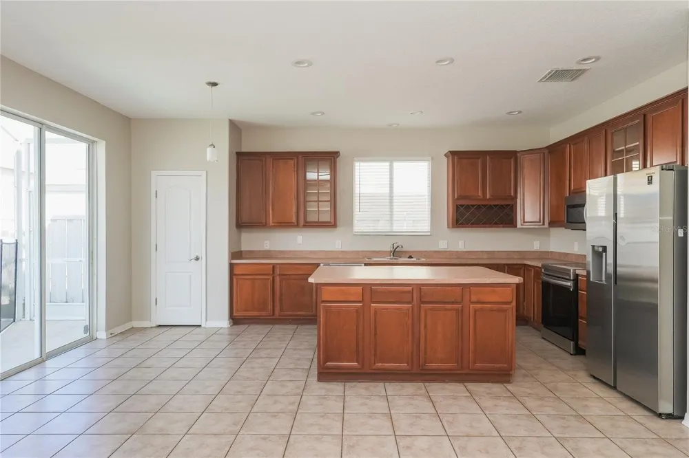 12125 FOX BLOOM AVENUE Gibsonton, FL 33534