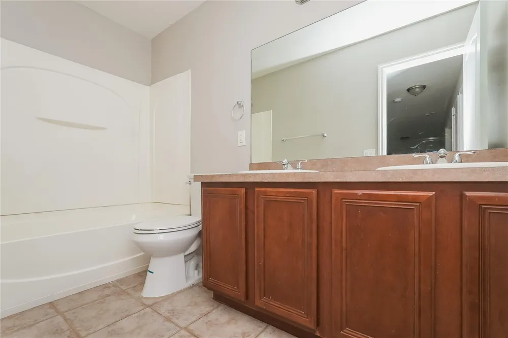 12125 FOX BLOOM AVENUE Gibsonton, FL 33534
