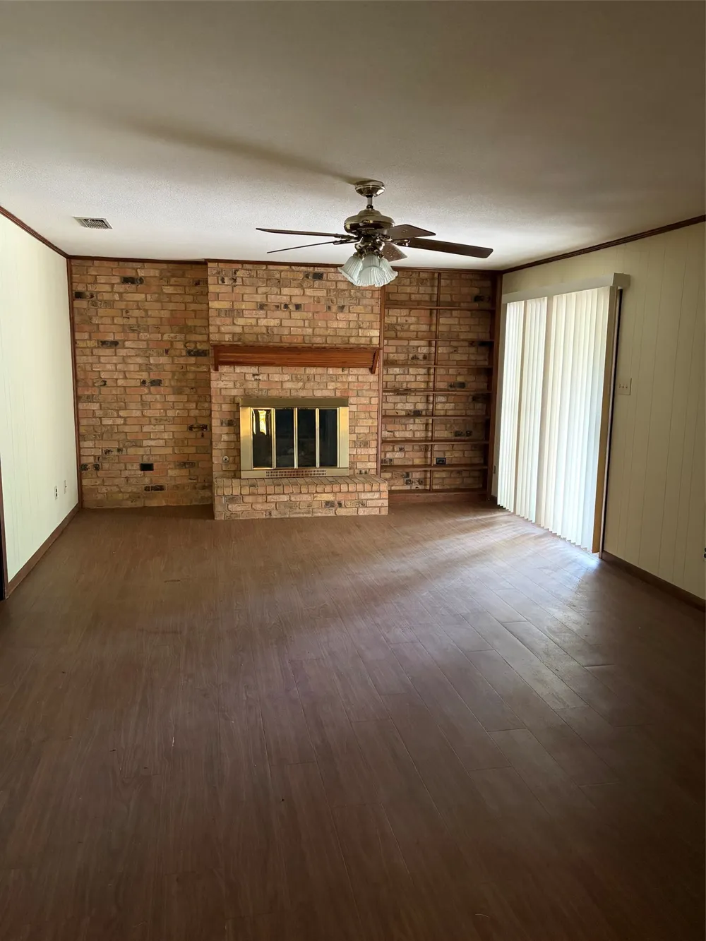 609 S Ross Avenue Mexia, TX 76667