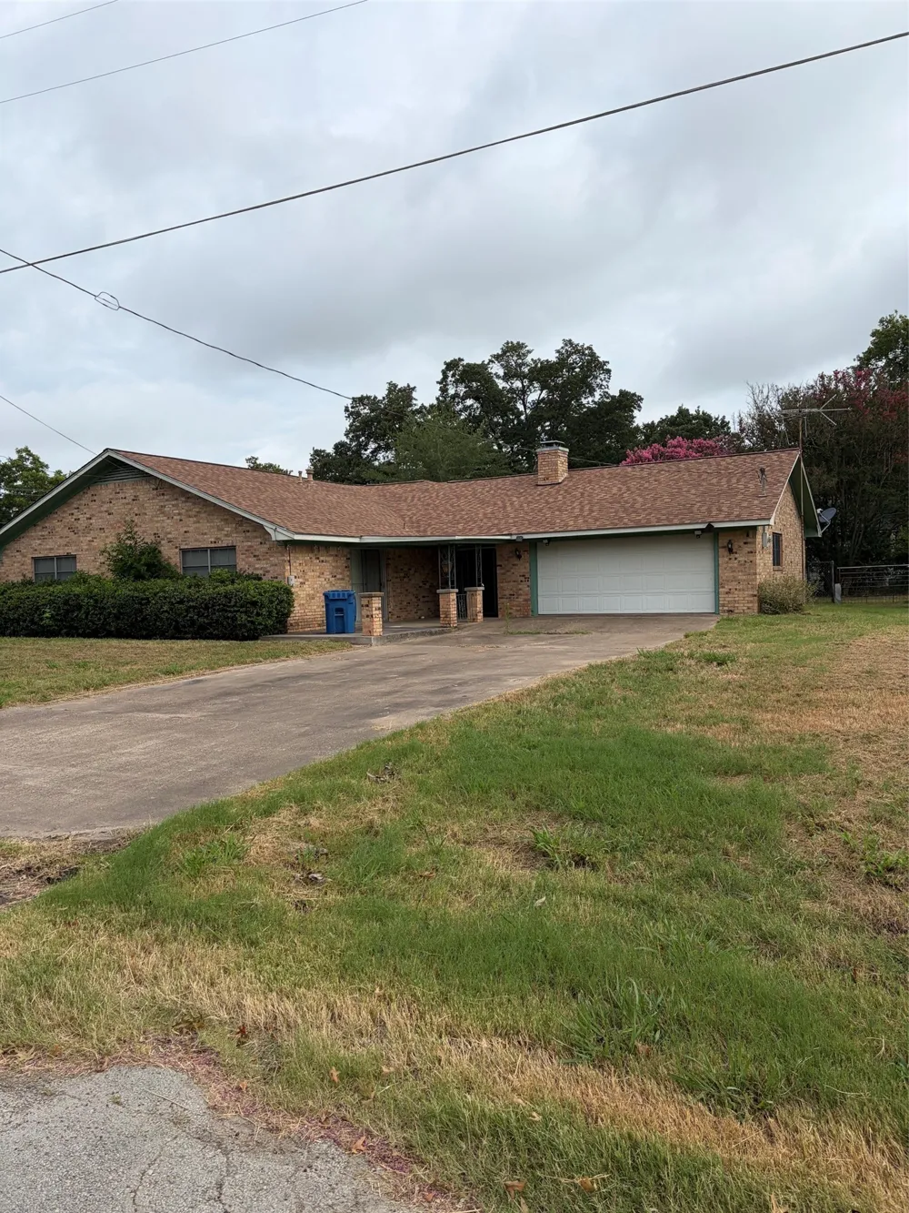 609 S Ross Avenue Mexia, TX 76667