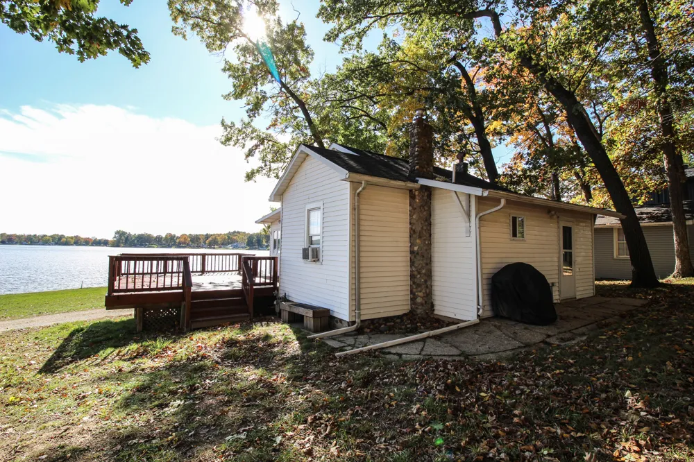 58463 Loop Road Three Rivers, MI 49093