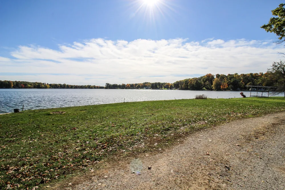 58463 Loop Road Three Rivers, MI 49093