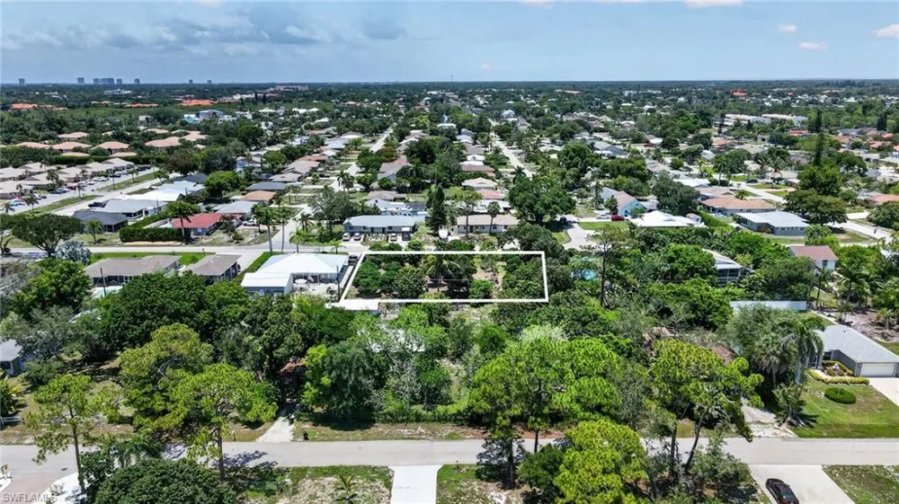 9160 Carolina Street Bonita Springs, FL 34135