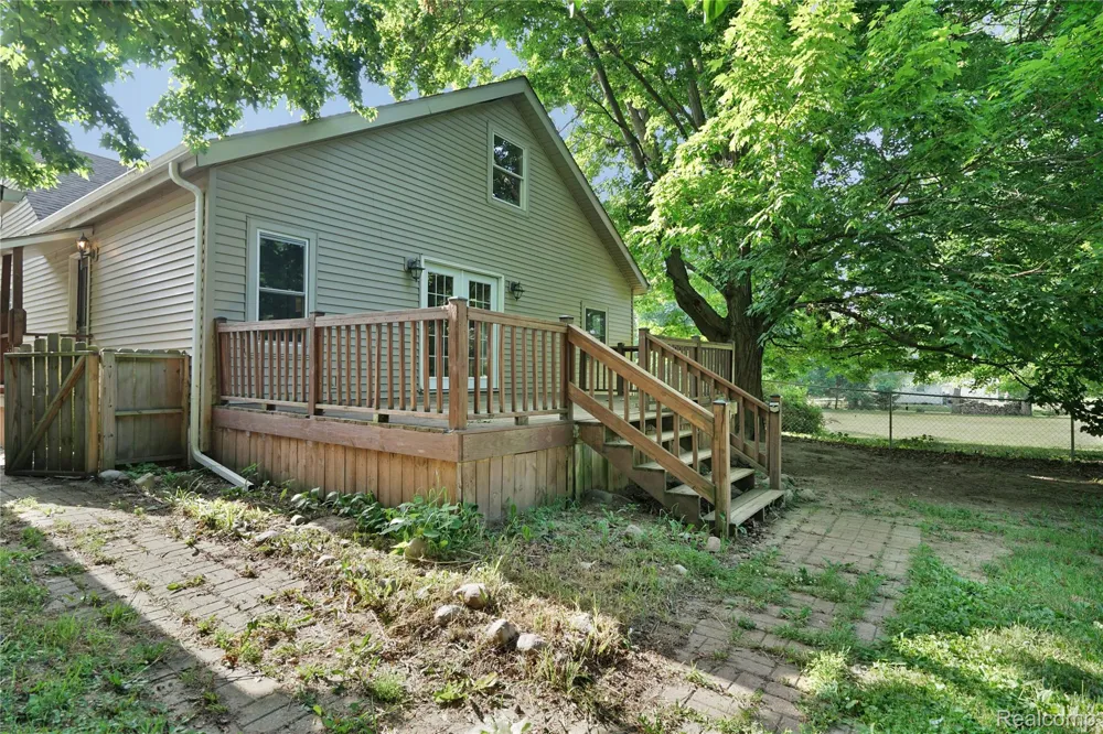 2476 Vandekarr Road Caledonia Charter Township, MI 48867