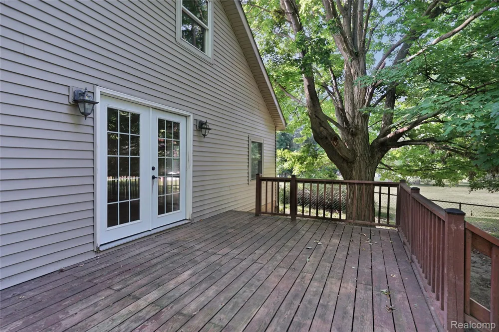 2476 Vandekarr Road Caledonia Charter Township, MI 48867
