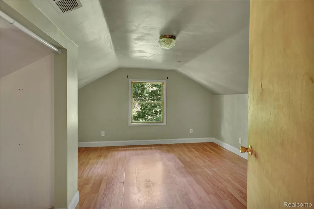 2476 Vandekarr Road Caledonia Charter Township, MI 48867