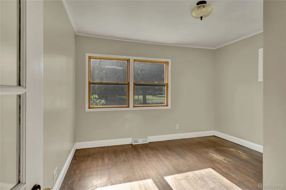 2476 Vandekarr Road Caledonia Charter Township, MI 48867