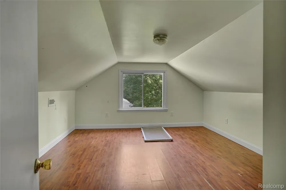 2476 Vandekarr Road Caledonia Charter Township, MI 48867