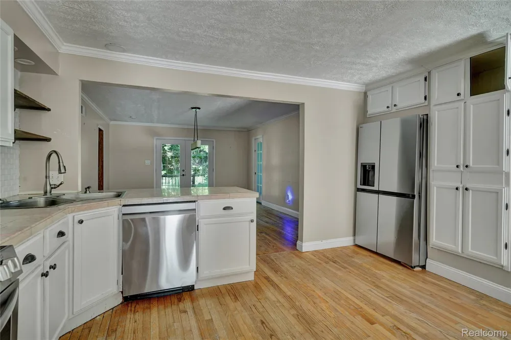2476 Vandekarr Road Caledonia Charter Township, MI 48867