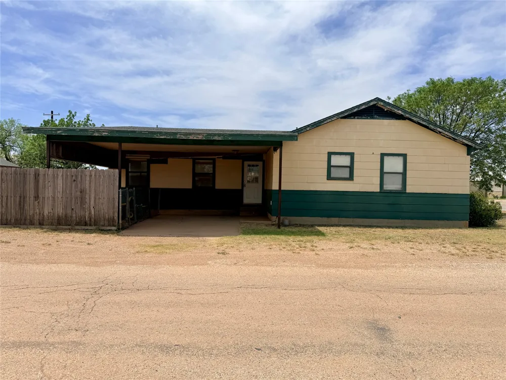 901 S Washington Avenue Aspermont, TX 79502