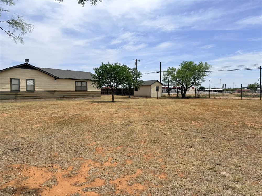 901 S Washington Avenue Aspermont, TX 79502