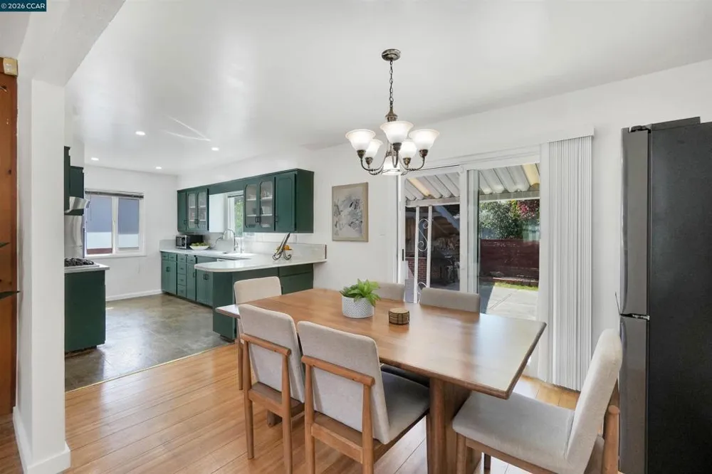2309 Julia Ct Pinole, CA 94564