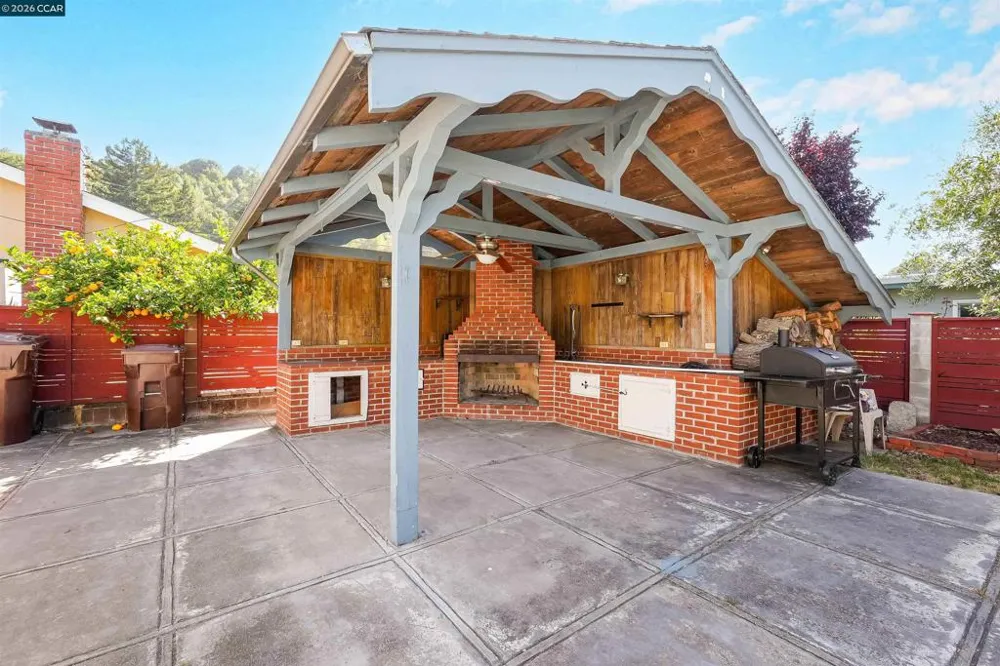 2309 Julia Ct Pinole, CA 94564