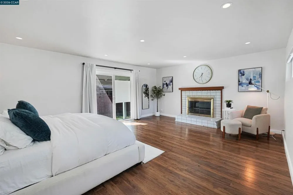 2309 Julia Ct Pinole, CA 94564