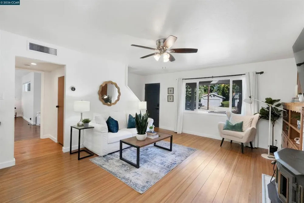 2309 Julia Ct Pinole, CA 94564