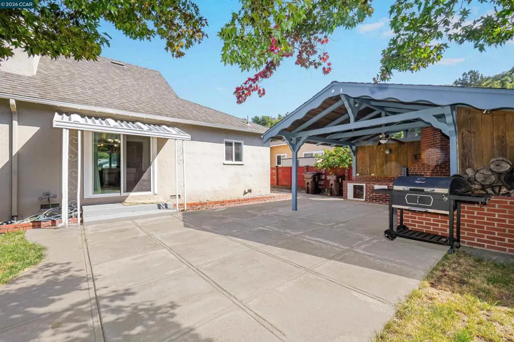 2309 Julia Ct Pinole, CA 94564