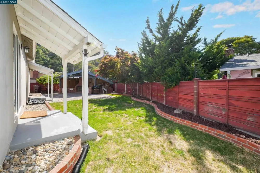 2309 Julia Ct Pinole, CA 94564