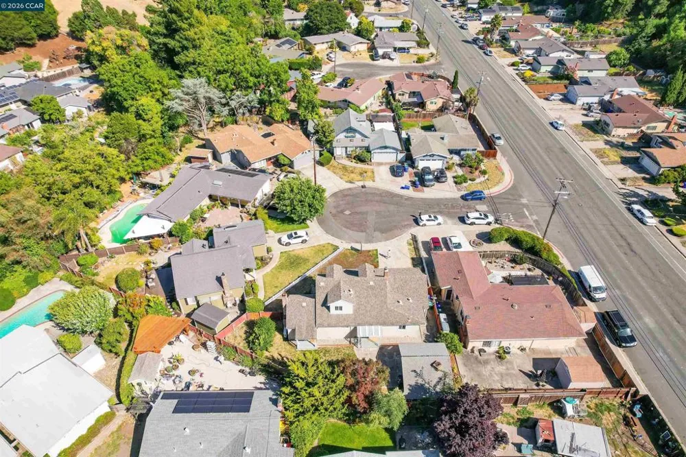 2309 Julia Ct Pinole, CA 94564