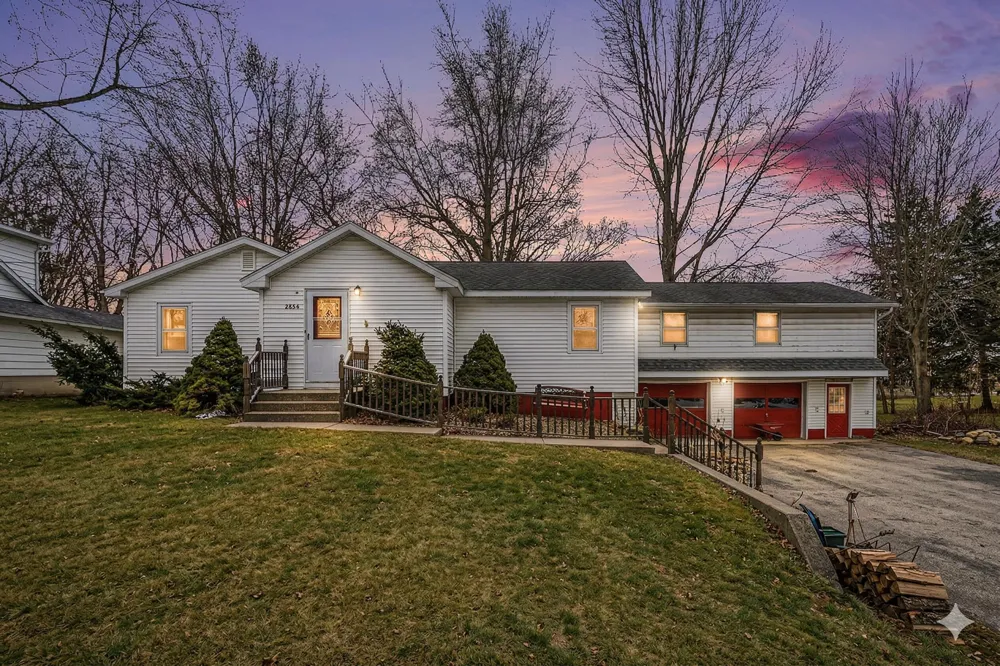 2854 Oak Street Stevensville, MI 49127