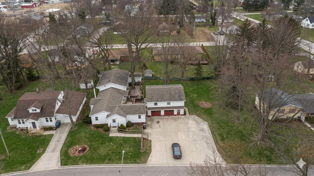 2854 Oak Street Stevensville, MI 49127