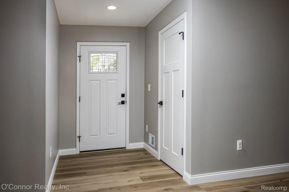 3834 Knapp Avenue Port Huron Charter Township, MI 48060