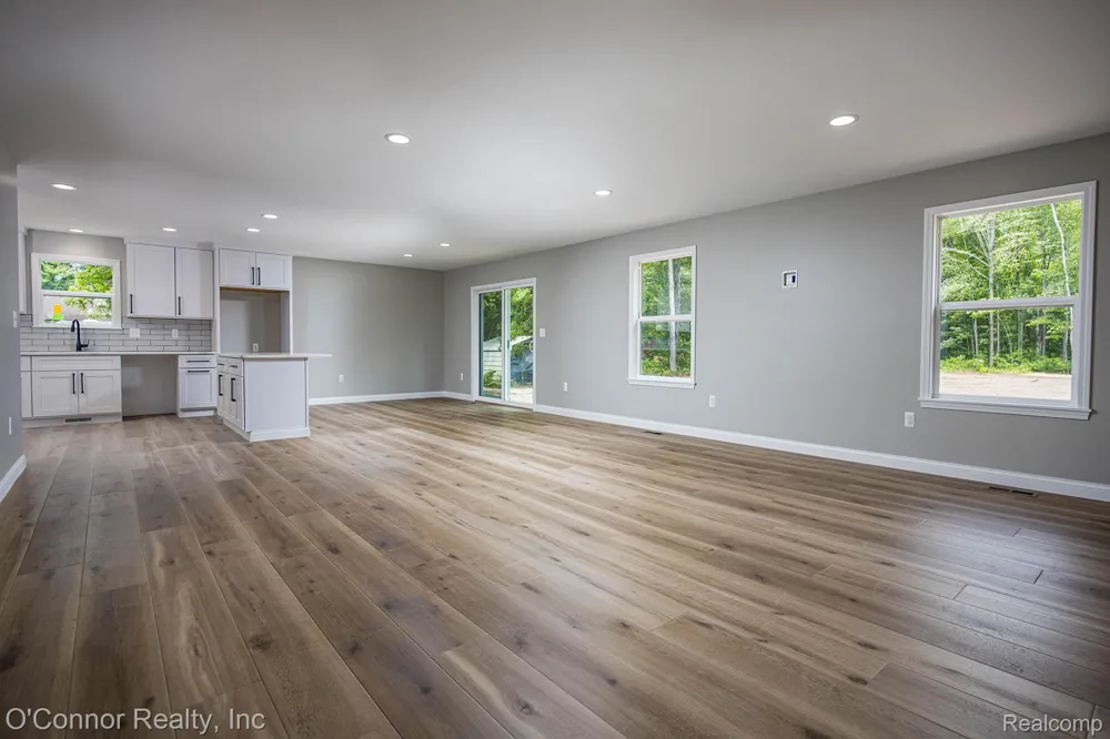 3834 Knapp Avenue Port Huron Charter Township, MI 48060